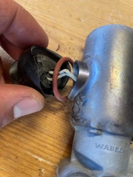 Preview: Magnetventil Druckluft Bremse Handbremse STEYR PROFI CVT CASE MAXXUM PUMA