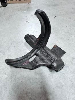 Gabel Schaltgabel 3-4 Gang 04355626 Deutz DX Agroxtra gebraucht 04375686
