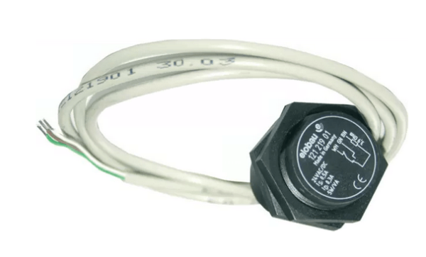 Bremslichtschalter CASE Steyr 1-40-271-005 140271005 CS M9000