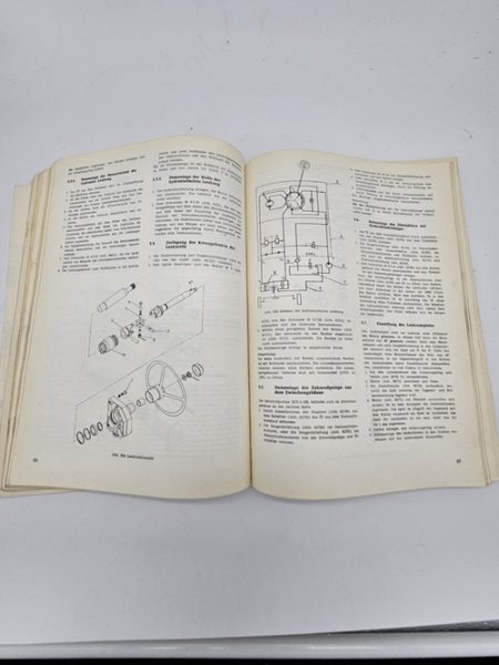 Werkstatthandbuch Ersatzteilkatalog Zetor 8211 8245 9211 9245 10211 10245 11211 11245 12211 12245 14245 16245