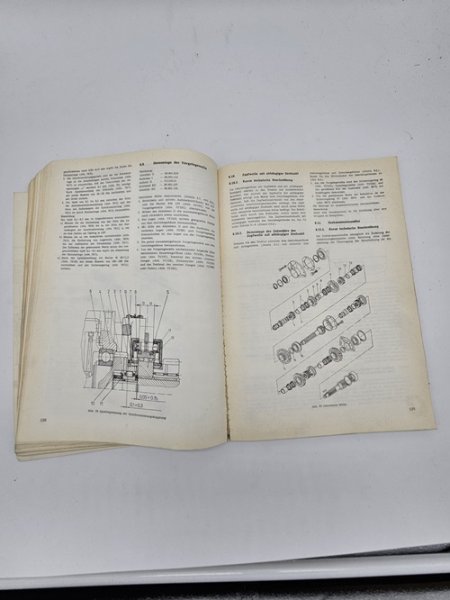 Werkstatthandbuch Ersatzteilkatalog Zetor 8211 8245 9211 9245 10211 10245 11211 11245 12211 12245 14245 16245