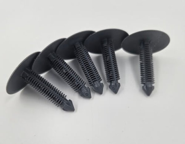 Zapfen 5x Innvenverkleidung 35mm Steyr CVT Expert Profi Terrus Case MXU