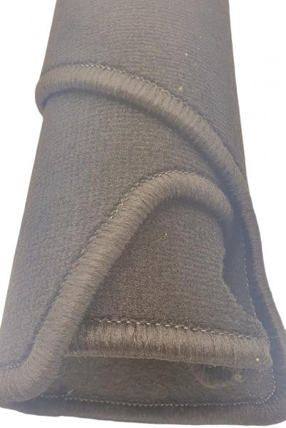 Fußmatte Schutzmatte Velour schwarz für Massey Ferguson MF 4707 ab Baujahr 2017 